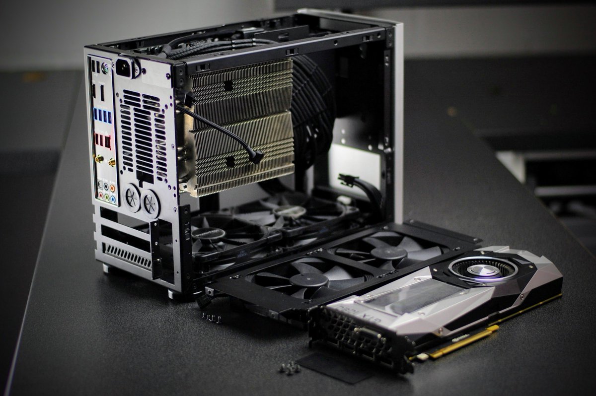 N3xusComputing's tweet photo. Taylor's build , inside and details....
#n3xuscomputing #technology #buildapc #custompc #gaming #gamingpc #pcgaming #desktop #computer https://t.co/8Nvn0gCldU