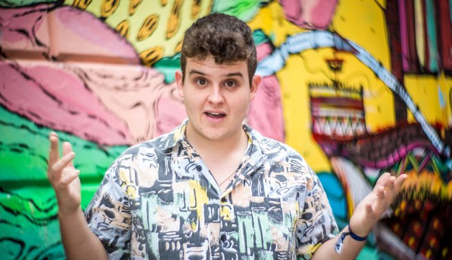 #BatallaDeLosGallos

El de menos "calle". El menos considerado "macho". 
El de más huevos.

Arkano le ganó a uno de los favoritos del público más localistas de la historia de las internacionales.

elestilolibre.com/final-internac…