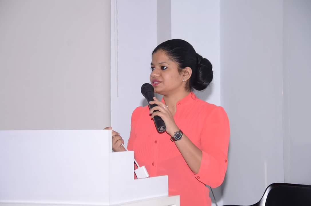 hellonehha's tweet photo. #devfestND #DevFest17 - taking people through #actionsongoogle #dialogflow &amp;#googleassistant at #investopad #Gurgaon #throwback https://t.co/V0zQMBB0zG