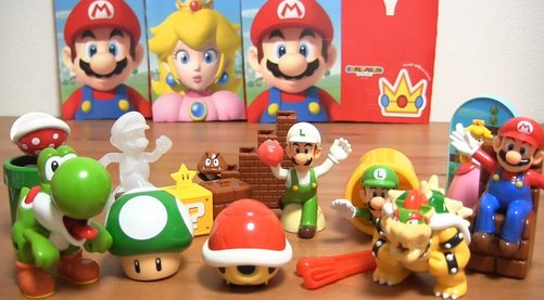 HeroiSuperMario's tweet photo. Em 4 de fevereiro eles estavam sendo apresentados para os EUA no Mc Donalds e agora a pouco no Brasil https://t.co/d02HvzRz5L