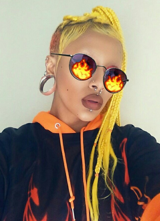 freshg0th's tweet image. this filter matched my fit, i feel fuego af