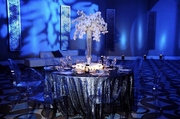 ContempoLinens's tweet image. An amazing new selection delicately highlights your design and your sense of decor. Few linens demonstrate the beauty and styling that this raindrop steel table linen easily carries. Great on cake tables🍾