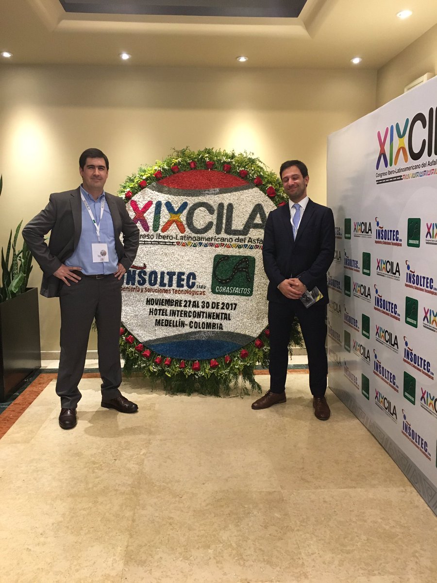 FernandoPania's tweet photo. Porque el conocimiento guardado no le sirve a nadie... asfalto + cemento + tecnología + técnica+ re utilización de materiales = rehabilitación de caminos sustentable #XIXCILA https://t.co/lSTTFJRllQ