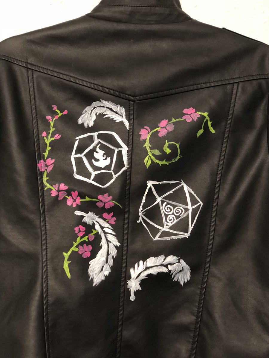 KatVHarris's tweet photo. Painted my jacket with a Vax and Keyleth tribute!
#CriticalRole
Thanks @sallydanger for helping with #muralize #hololens https://t.co/baC6XQYa0U