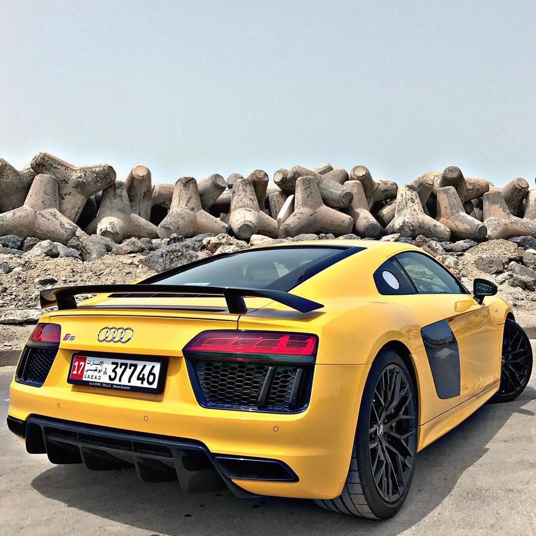 VIPSocietyClub's tweet photo. R8 looks nice https://t.co/J5eMR2nAz1