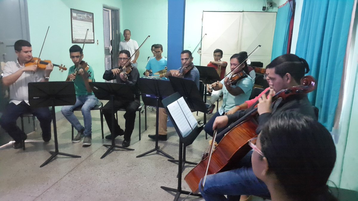 NucleoSanJuan's tweet photo. Encuentro #programanis Día del Músico @SistemaGuarico https://t.co/aHUNMviWXB