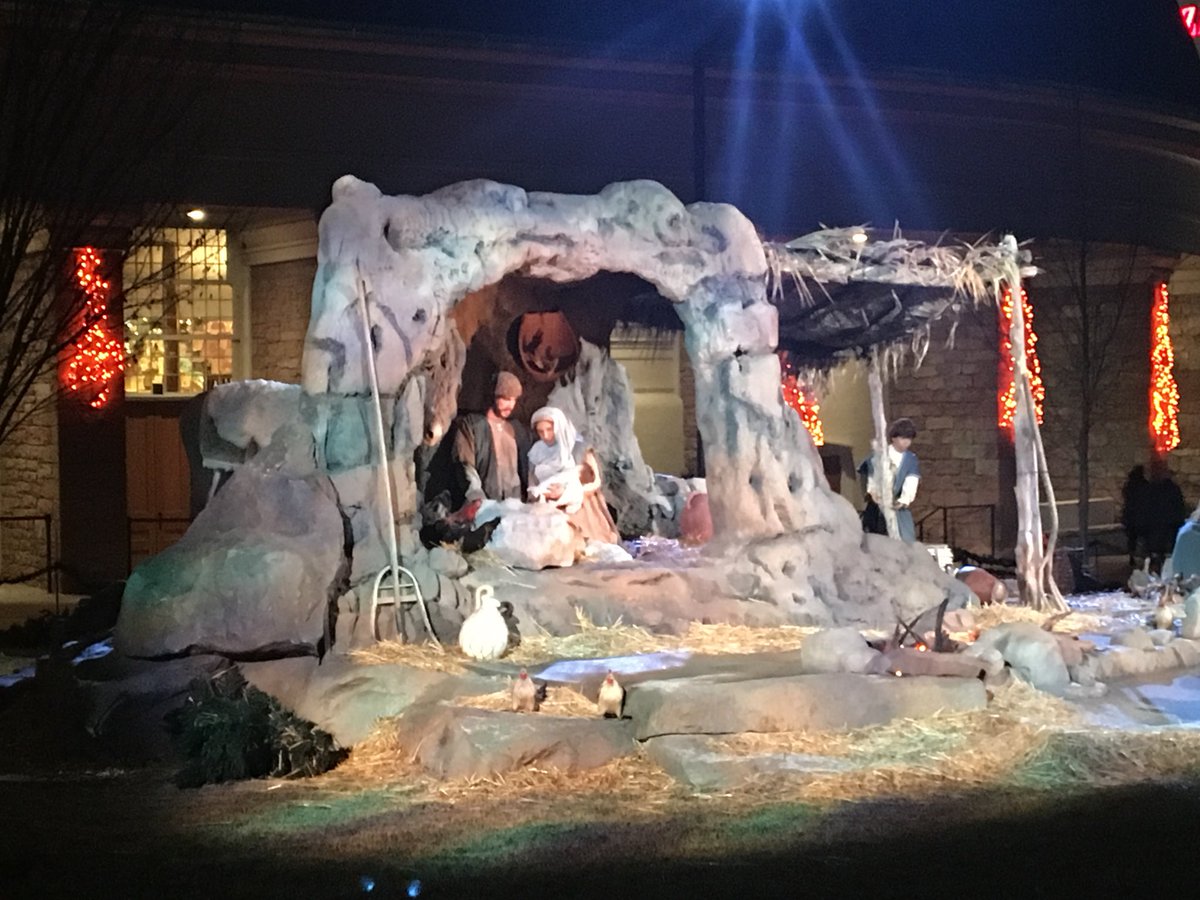 A fantastic night listening to the First Presidency Christmas Devotional on Temple Square. I love the Christmas season. #LightTheWorld