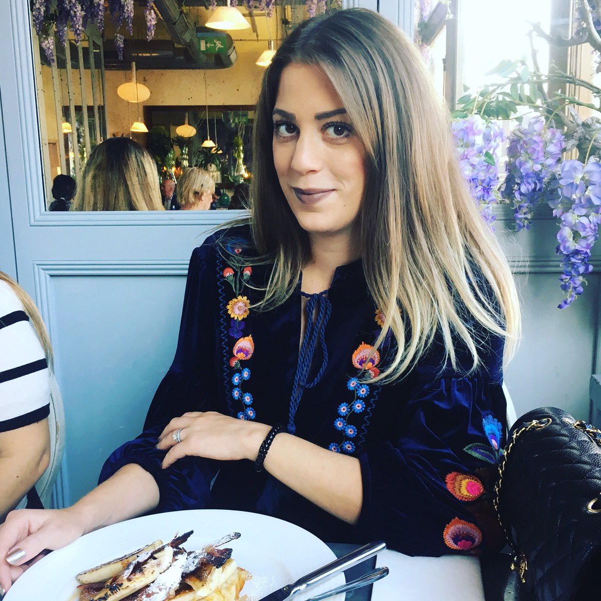 What lipstick are you wearing this season? Make sure it’s @LOrealParisUK @Balmain http://ontheroxlondon.blogspot.co.uk/2017/10/loreal-balmain-lipstick-glamazone.html … #lipstick #lorealxbalmain #loreal #glamazone #bblogger #beauty #beautyblog #musthave