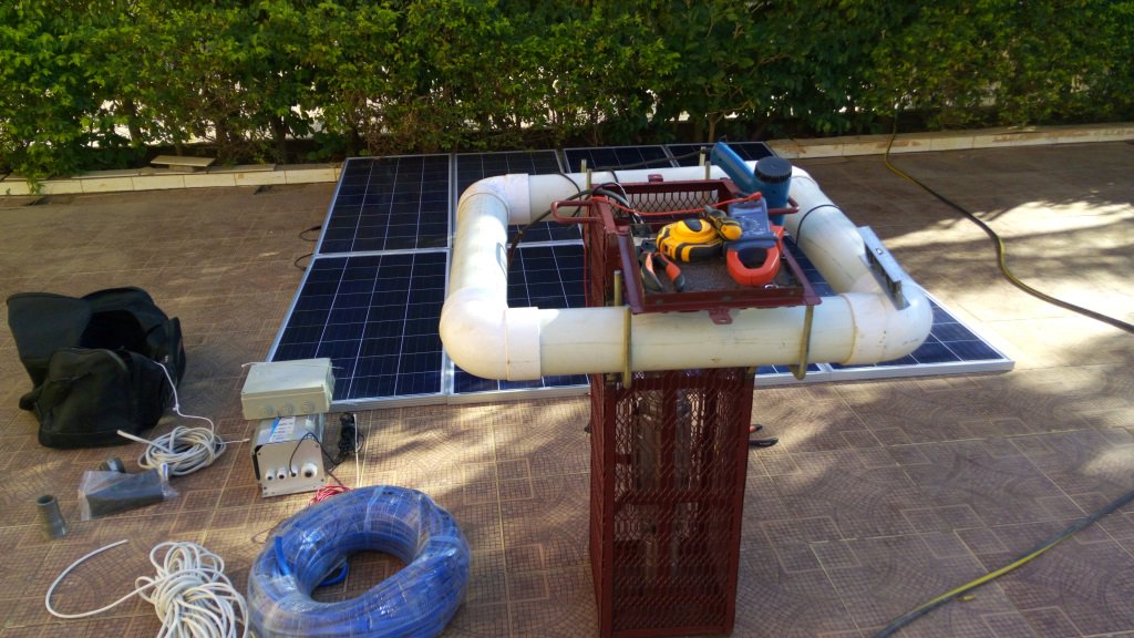 MichaelGpops's tweet photo. Emergency water pumping kit powered by #renewableenergy will provide water in #humanitarian contex @Elrha @SidaICT4D @The_HIF @InnovateDFID @eu_echo @MSFNairobi @MSFsci @MSF_uk @Oxfam @msrgear @msf_field @msf @ICRC @MSF https://t.co/XC1ZjYKzlu