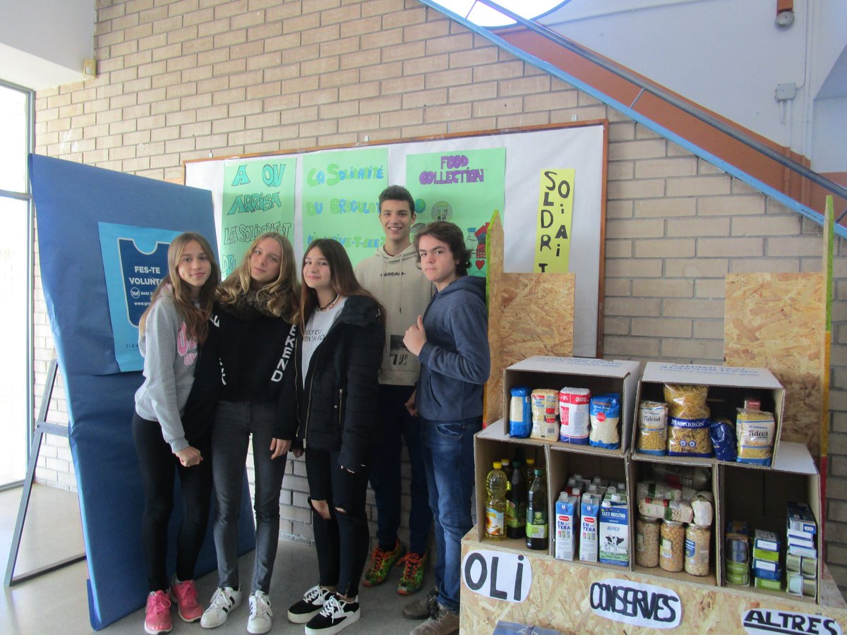 insbrugulat's tweet photo. Gràcies a tothom...un any més l' @insbrugulat participa amb el #GranRecapte2017 #granrecaptealiments https://t.co/X5YNXL1UiZ https://t.co/T8NP8USSyi