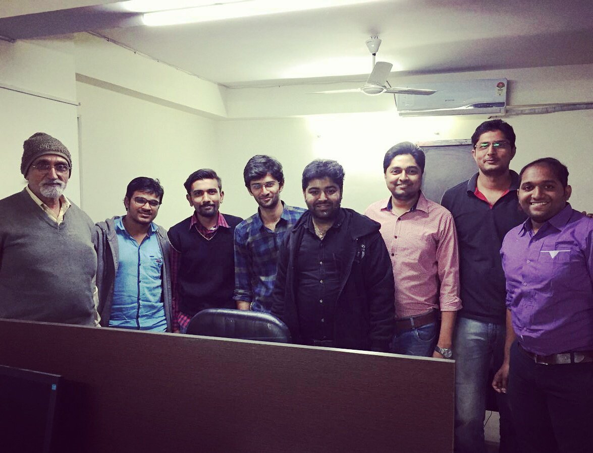 PravelSolutions's tweet photo. Happy birthday to one of our rockstar developer at our office in India. Cheers to Bhavik !!! 🍻 https://t.co/NiEl8x6lHY