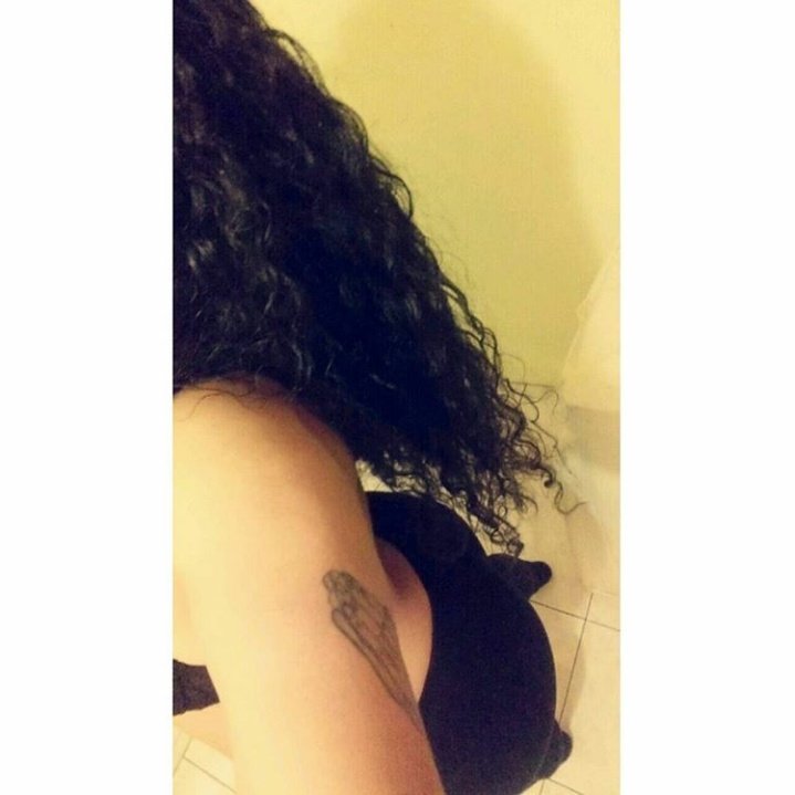 __ColdPiece821's tweet photo. Yo bald headed bitches hair goals 😂 😉 https://t.co/cOz6wVL0d6