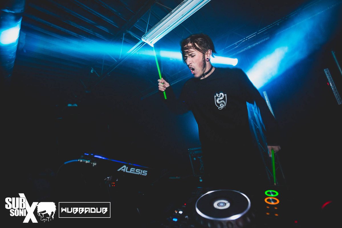 WubzOfficial's tweet photo. @djalross @SUBSTRUCTIONWUB https://t.co/mfcmgwcOG8