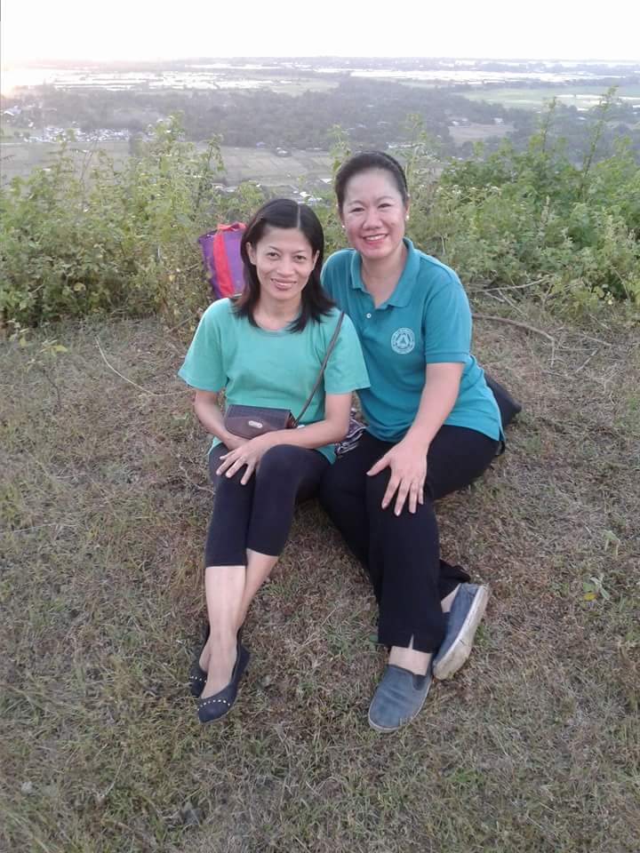 jaca080778's tweet photo. Hiking sa MT Sto. Tomas with Zumba... Nakuha pa magpicture kahit lawit na dila haha. Salamat s mga nakiisa. Proud lokal ng Sto.Tomas https://t.co/AnO0CbuRcE