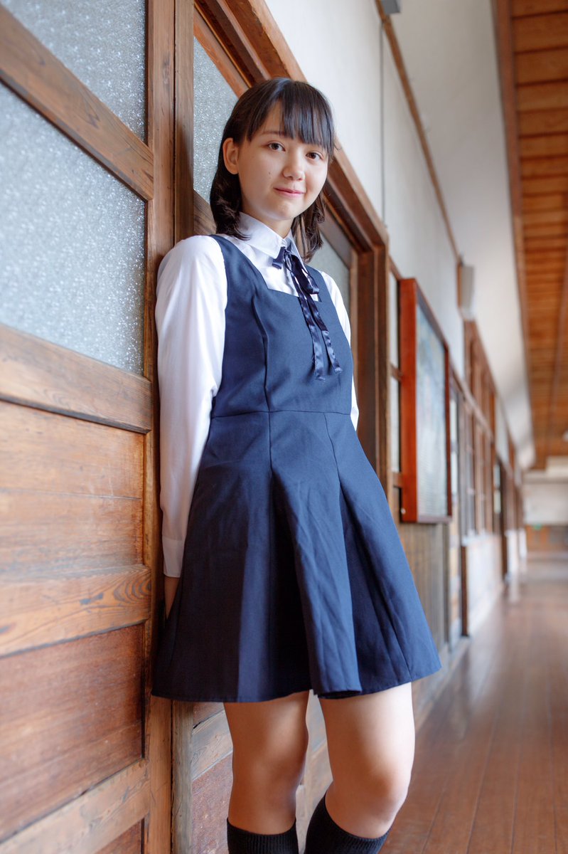 js セーラー服  / X