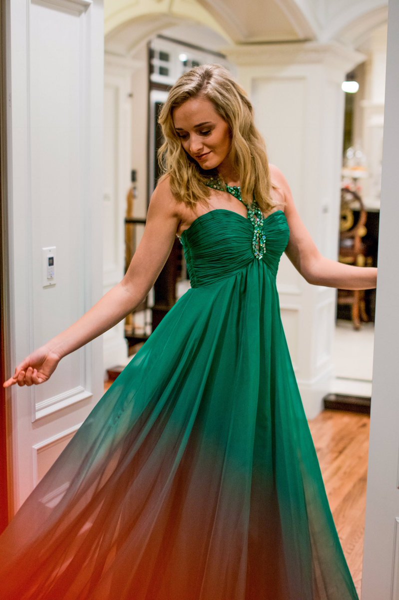 bybrklynb's tweet photo. Take ✌🏼 with @YpsilonDresses had so much fun shooting for them again! https://t.co/yVIEuHbnAb