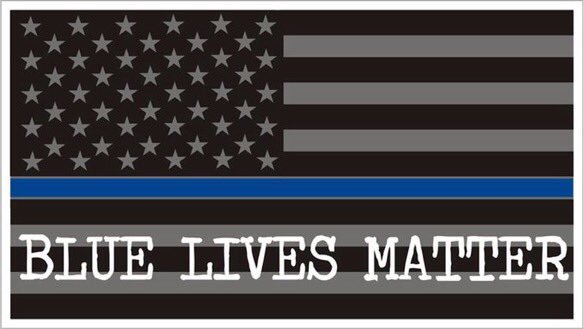paulypkny's tweet photo. Police Accidentally End Up At Wrong House, Read Ornaments On Tree And Ca... https://t.co/snbFfdOYW6 via @YouTube #BlueLivesMatter💙🇺🇸 #AmericanHeroes🇺🇸 #CopsForCops💙 #ThinBlueLine💙🇺🇸 #BackTheBlue #AmericasFinest💙🇺🇸 https://t.co/DrHR6iDVT6