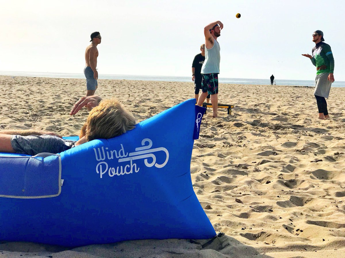 SCRoundnet's tweet photo. Our friends at @WindPouch making sure we relax right.. #SpikeballPro #Spikeball #SantaCruzRoundnet #Roundnet #JoinTheMovement #WindPouch https://t.co/wGfB4jkm2w