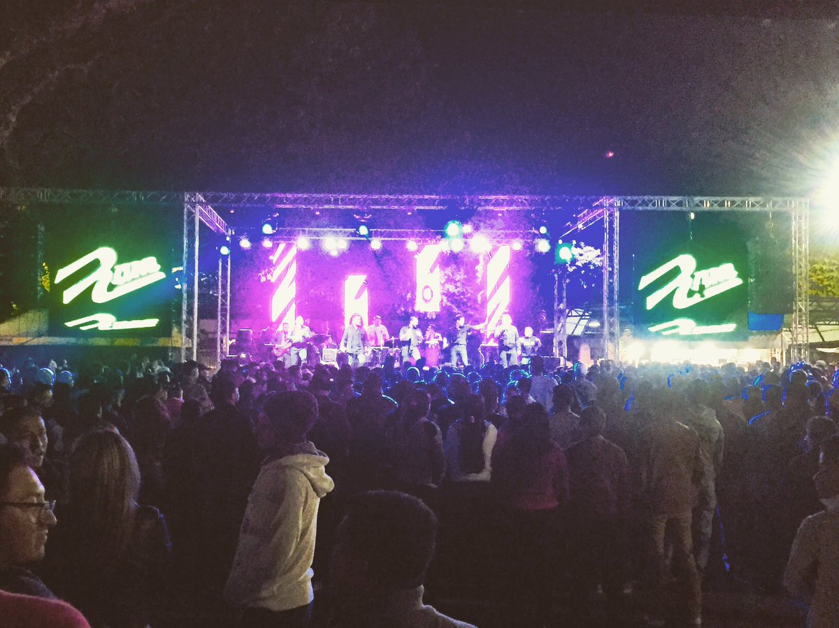 gruporanagt's tweet photo. Gozando en nuestro último evento del fin de semana en el Parque de #VillaNueva, gracias por el apoyo, seguimos #ranificando #gruporana #unañomas #merengue #soca #live https://t.co/gSRfLHOm4D