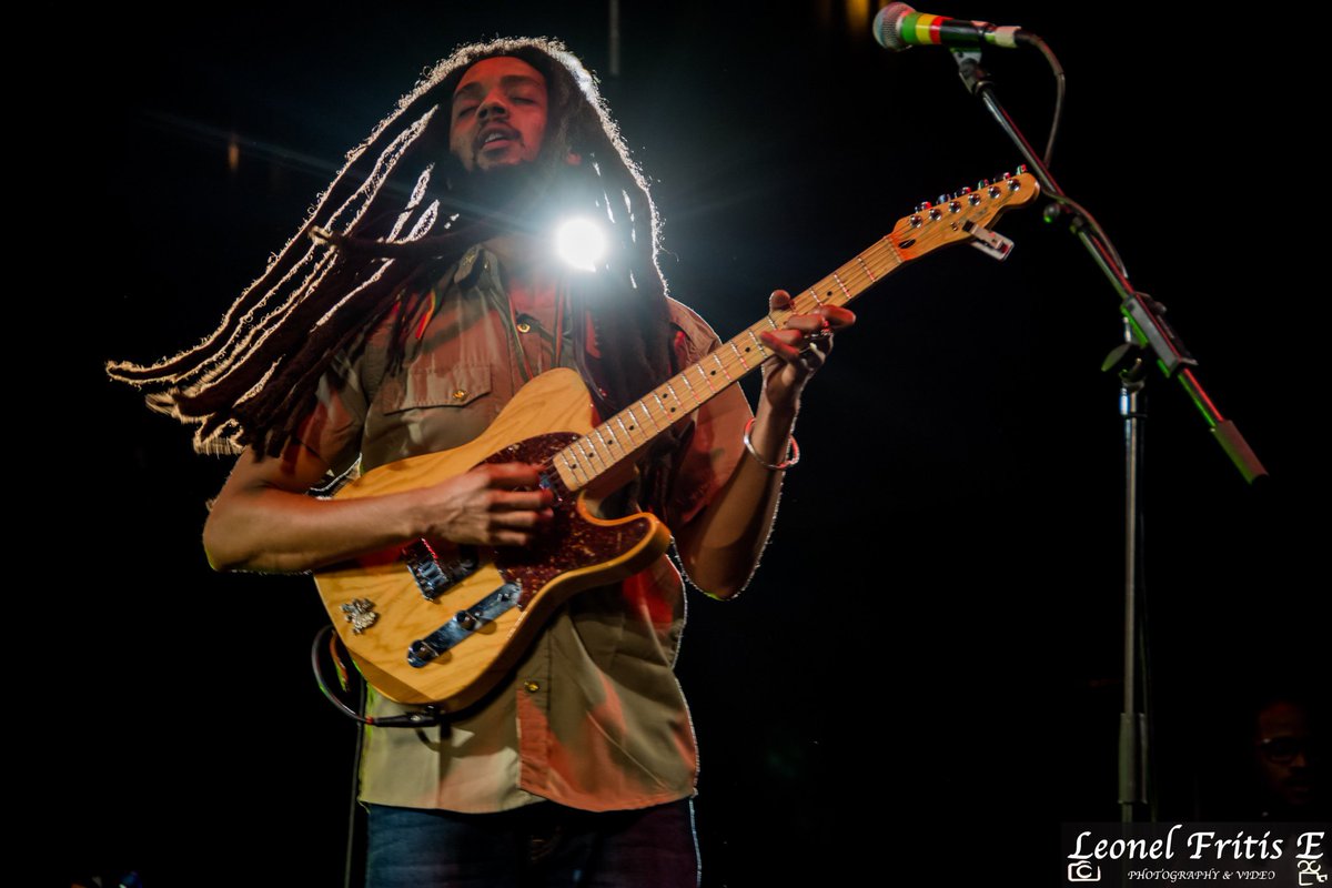 espaciopenuelas's tweet photo. Así se vivió @wailers en #PeñuelasFest 📷 @LFRITIS @CulturactivaIV 🎷🎺🎸🎵 https://t.co/5NcbiyPUIX