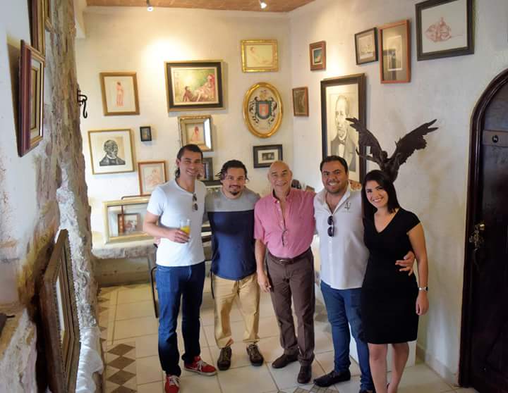 Raufombona's tweet photo. En mi Estudio a grandes y exitosos amigos como el Notario Alfonso Gillen, Aldo Ayvar, Margelly y el invitado especial Regiomontano el cual fue homenajeado y reconocido catalogado por #REVISTAFORBES
#DanielGómeziñiguez
Director General en #SOLBEN https://t.co/SG1JmXwvkd