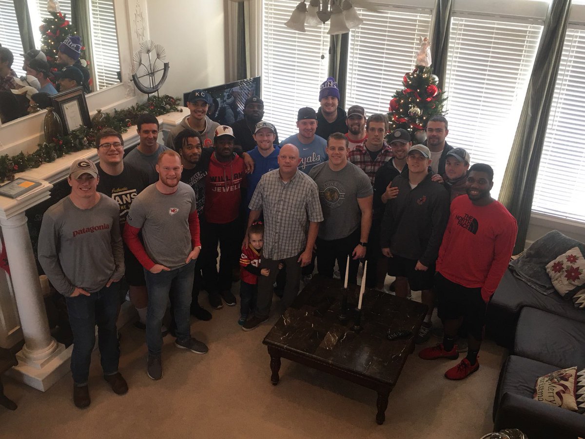 JewellFootball's tweet photo. Rolling out with a plan! Highly educated and motivated! Thanks men!! #ChangingTrajectories https://t.co/DsovLoWe0I
