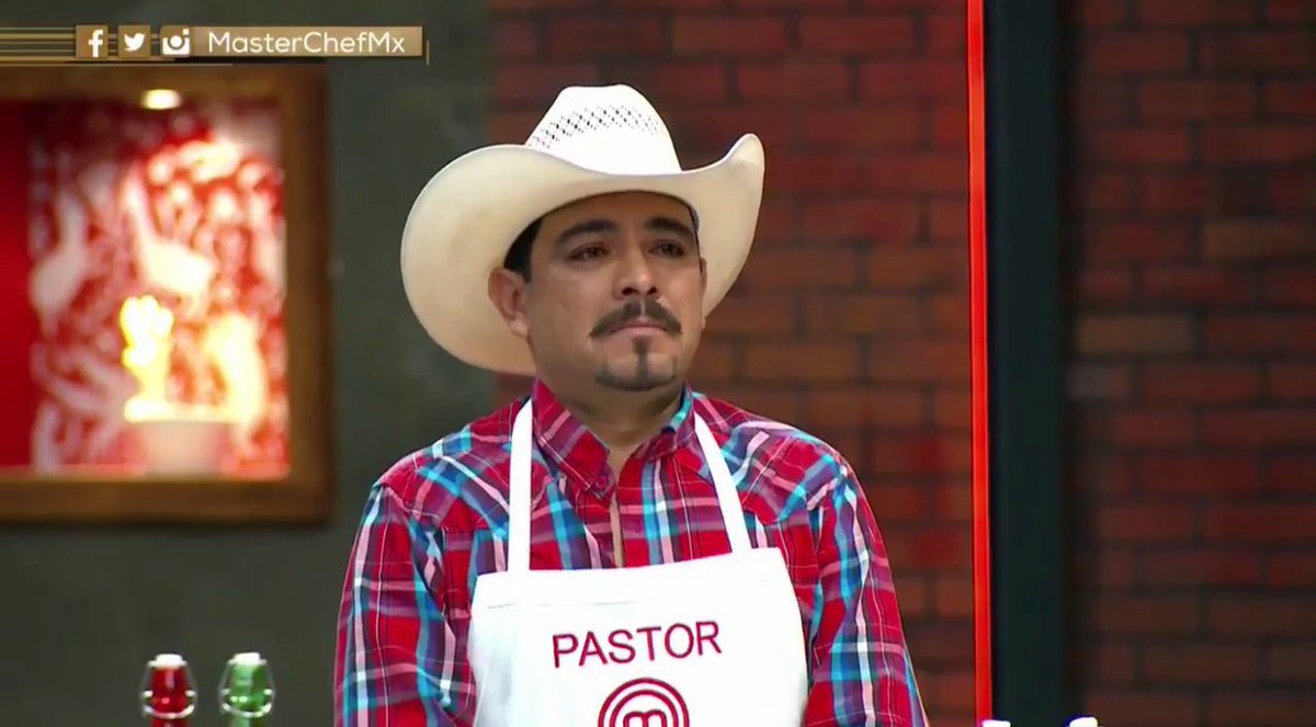 JavierLandaMx's tweet photo. Cuando te dicen que no se va a armar la carnita asada.  #MasterChefMX https://t.co/L6jqdl1XFo