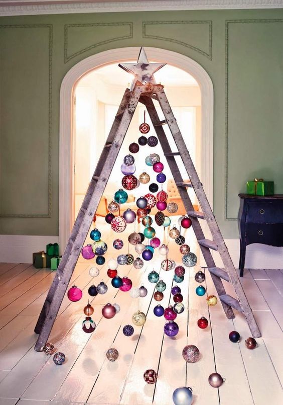 HabitatPrive's tweet photo. - DECORATION -  Epatez vos amis et famille, 6 façons originales de fabriquer et décorer votre sapin sans sapin tout en vous amusant et en utilisant des matières recycléées. https://t.co/VIu2vT1yeA #sapindenoel #decoerersapin https://t.co/zihErFEk3m
