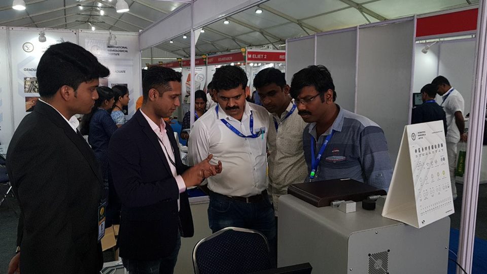 igiworldwide's tweet photo. Team Nakshatra Gold Diamonds at the IGI booth.
#IGI #NakshatraGold #KGJS #KGJS2017 https://t.co/jGm0eubQEH