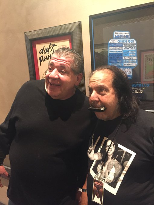 2 pic. @WheelerWalkerJr concert with the man himself and @madflavor https://t.co/PSmcO7znwY