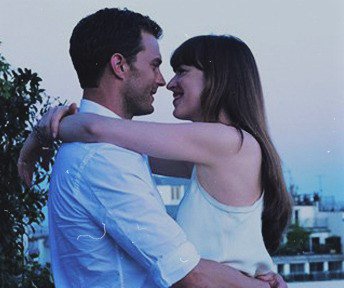GraceLoRey1's tweet photo. @ehte_ @dornanjohnsonn #FiftyShadesFreed 2018 yeah baby 😉😊😍😍 https://t.co/QH0WpJojIV