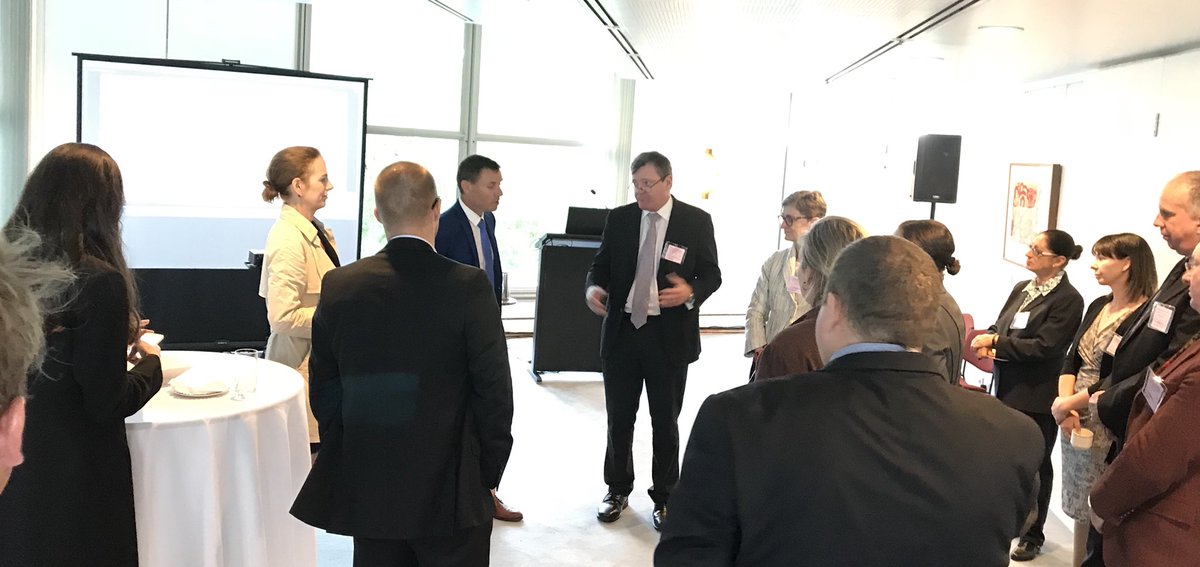 EarlyLifeHealth's tweet photo. #ELNCoalition discuss 2018 action for #health and #nutrition in the #first1000days with @AndrewLamingMP. https://t.co/DVO5iUMpvM