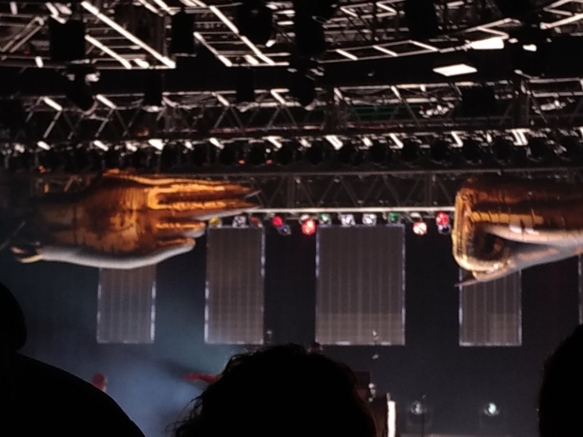 poptrtsrravioli's tweet photo. My ears are ringing but it was a great show #RTJ #SnowShow17 https://t.co/mmSLQWLje3