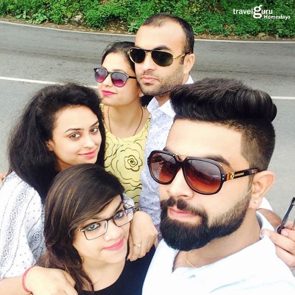 TGhomestays's tweet photo. We are glad Divya Batheja that you gave your Kasauli trip a home with us. More power to you on becoming a CA & 🙌 to your gang!
#TravelguruHomestays #HappyHomestaying #Kasauli #beingCA #travel #travelling #Traveller #traveling https://t.co/LD5HcvvnMG