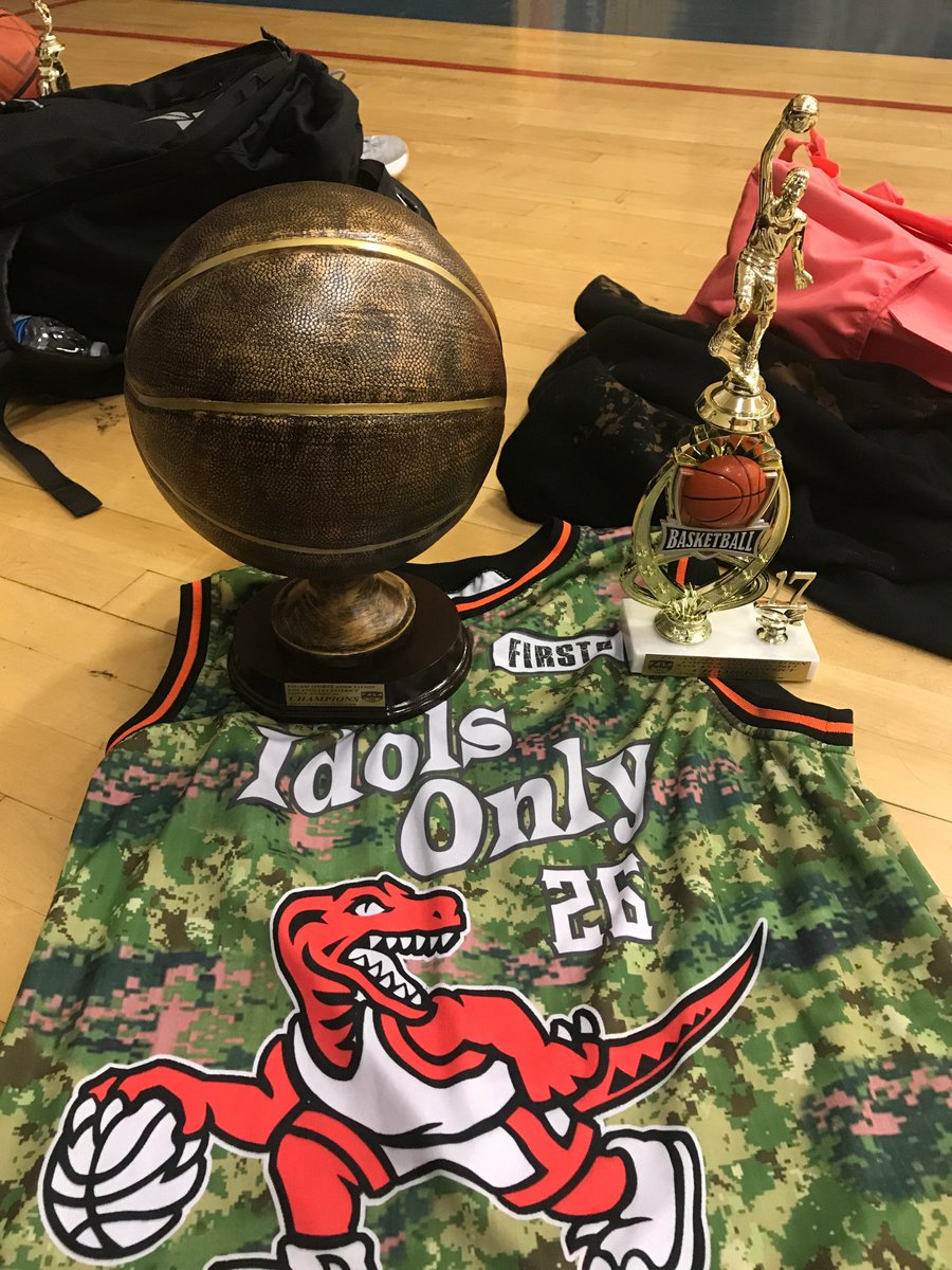 axton_graves's tweet photo. We did brothers. Last run for a long time. Thank you. Off to bowling for 2018 and we'll be back in leagues in the future.
#IdolsOnly
#ForYan https://t.co/CxY3Hu2EPy