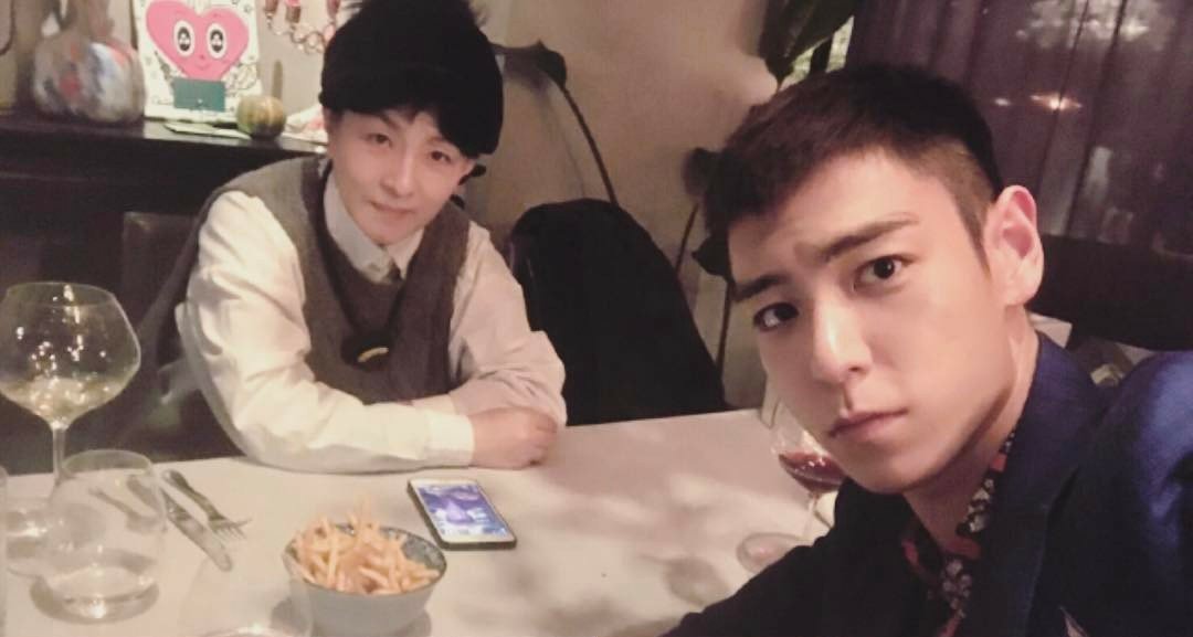 TOP_oftheTOP's tweet photo. 🎂Happy Birthday to a wonderful &amp; strong Woman &amp; an amazing Mom🎂
💙Happy Birthday TOP's Mom🎂
We wish you all the best &amp; so much more on this special day &amp; a great &amp; happy Birthday with your Family &amp; Friends🎂🎁❤🤗🙏 https://t.co/CWGrFdhULs