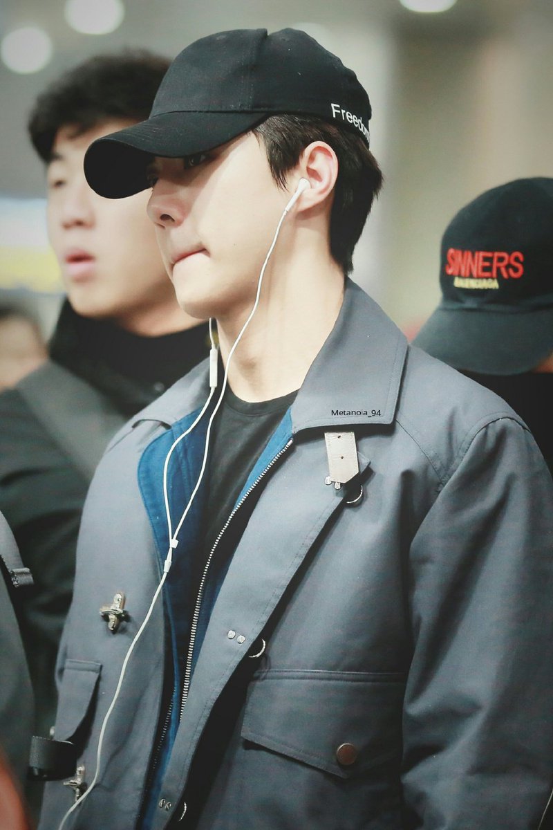 BUBBLETEAHOLIC's tweet photo. [HQ] 171202 #SEHUN cr. Metanoia_94
https://t.co/uOx6cvZhPT
https://t.co/0VS4K3ZGWs
https://t.co/m9XBeKBU7Q https://t.co/klbWDze6Zc