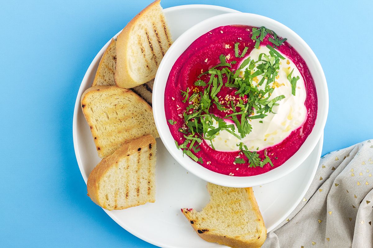 kayla_itsines's tweet photo. Roasted and ready to dip into! #BeetrootDip #Homemade
https://t.co/WB9V9hJe06 https://t.co/Imv7P1VEqj