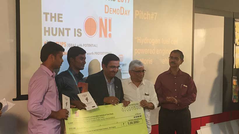 CovaiPost's tweet photo. EDII and city-based FORGE enters MOU for funding innovative ideas
https://t.co/cwiGJHNR2m
#Coimbatore #CovaiPost #EDII #MOU #Entrepreneuship #Innovative #program #TNSI #SAAP #FORGEAccelerator #CEO #VishawanathanSahasranam https://t.co/LBA3P4HiYc