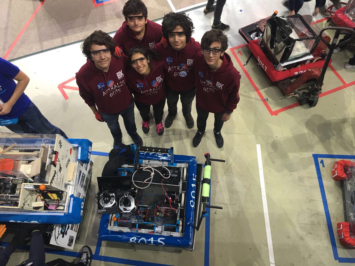 Takımımız 2. güne bomba gibi hazır! #frc #robotic #first #team8015 #turkishoffseason2017 <a href="/EnverYucel/">EnverYucel</a> <a href="/esen_zeki/">Zeki Esen</a> <a href="/murat_sarihan/">mrtsrhn</a> <a href="/BHevsel/">BK Diyarbakır Hevsel Kampüsü Lise</a> <a href="/DbakirBsehir/">D.Bakır Fen-Tek</a>