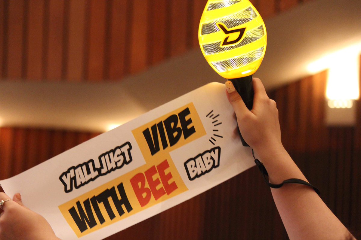pacouvo2's tweet photo. Goodbye! We always love you! #blockb Don't forget that V-BBC in #Hanoi is still waiting for you! @BB_taeil @blockb_official @KYUNGPARK1992 @ZICO92 @BlockB2011 @blockbhyo https://t.co/NuT5rDm0aP