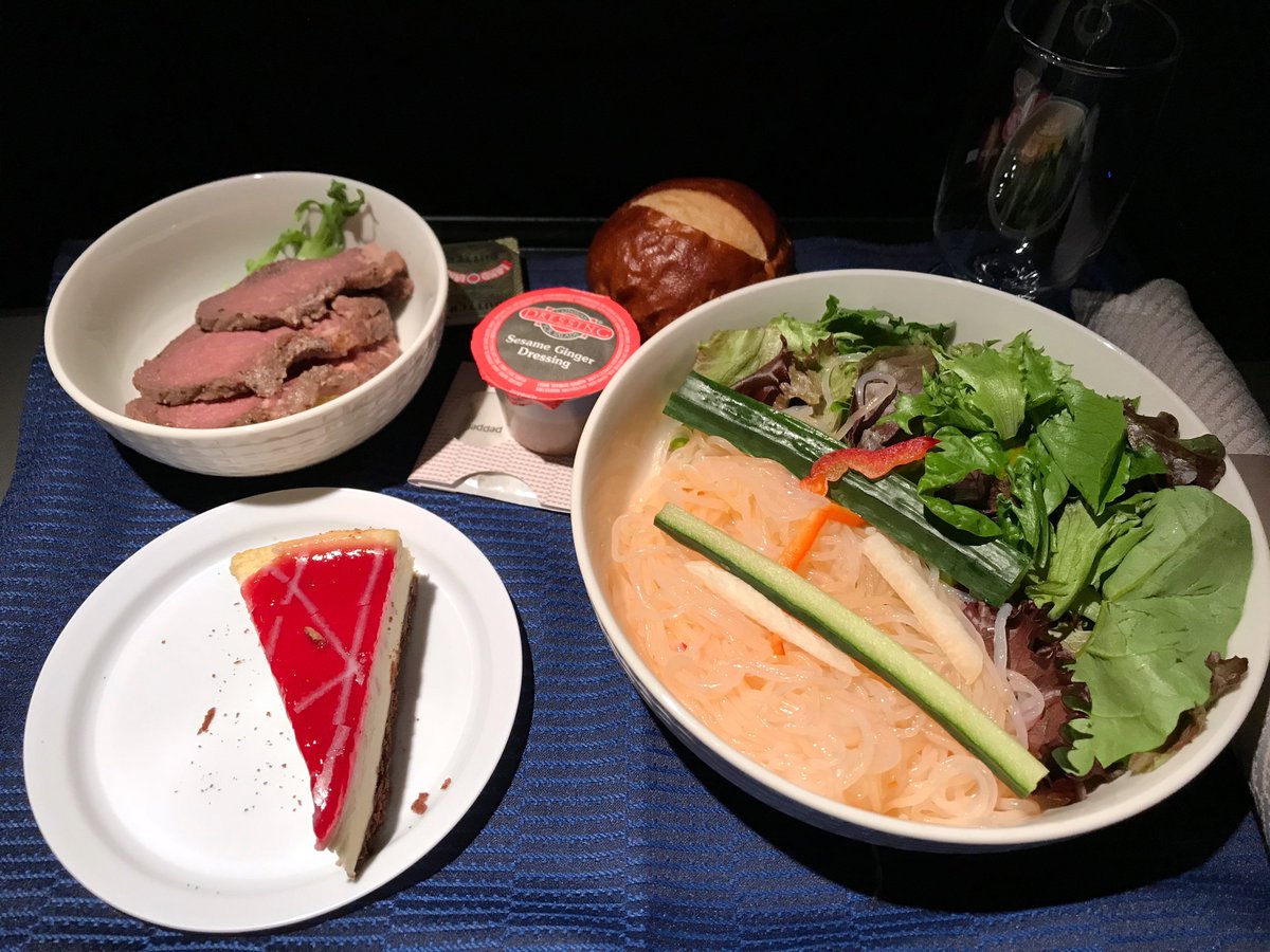 AirlineLoop tweet media