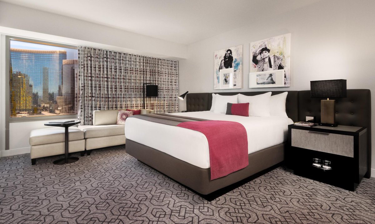 The #CyberSale has begun! Get a #Vegas room for as low $59 a night. bit.ly/2iIyFGe