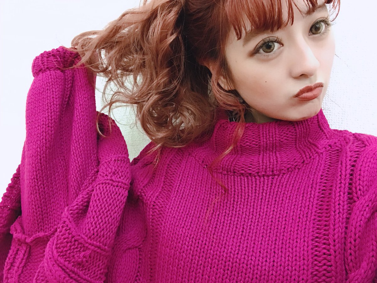 xxx_nnilno's tweet photo. 今日はダークピンク〜🖤💕💕
#lastvirgin #2017winter https://t.co/y8YY5nx14c