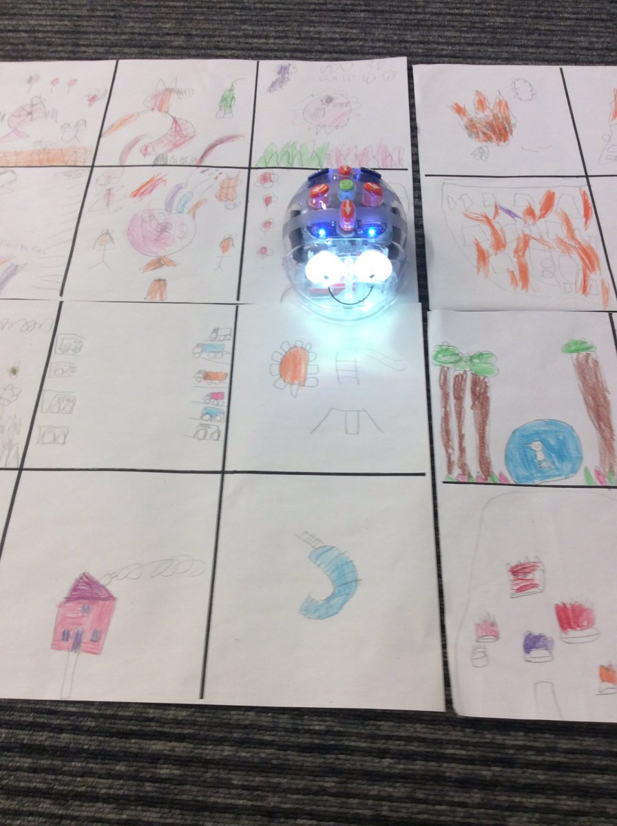 DovedaleY1's tweet photo. 1C loved using algorithms to move the bee bots around their bee bot worlds! 🏰🎡🎢🏝 #year1computing https://t.co/AroHpaZoSy