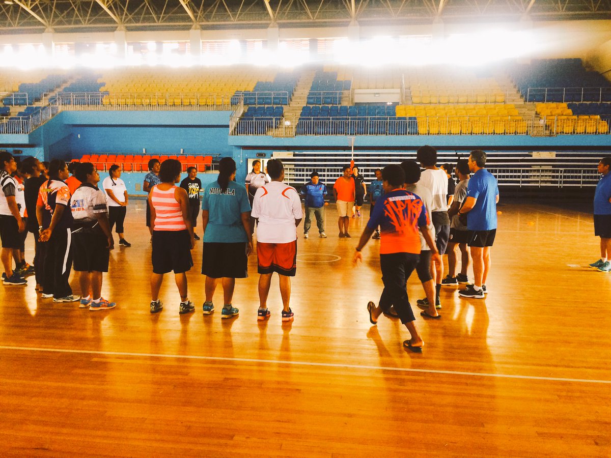 UnaRokoura's tweet photo. Day 1 done and dusted #OceaniaFoundationCoachAccreditation First of its kind in the Pacific #NetGOFiji https://t.co/Ne2s7JsREe