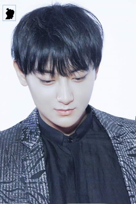 shinnie_Oh's tweet photo. Handsome Tao!😍 포고시포!!😭 https://t.co/zyfAdxVE0L