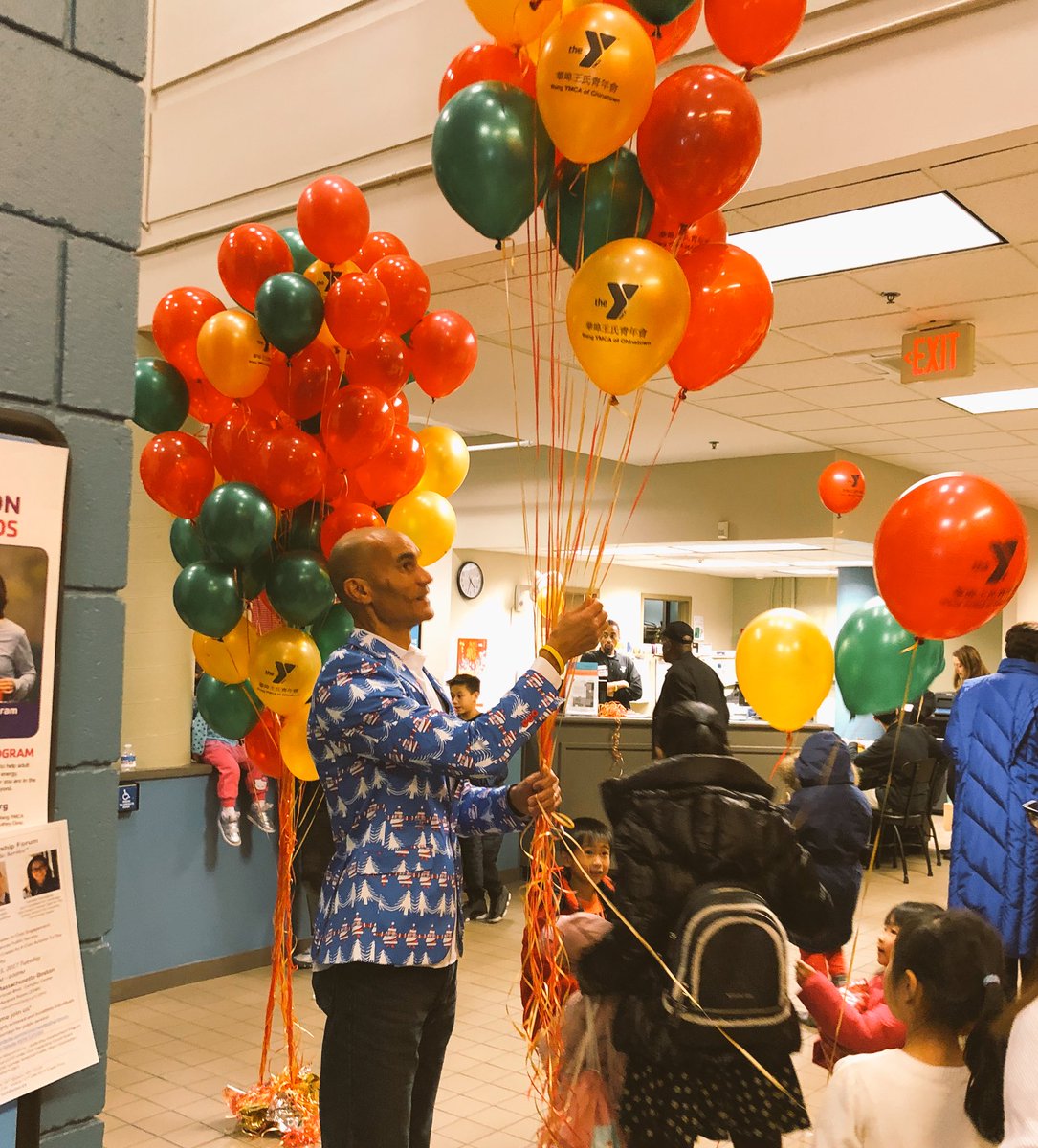 JarrettRoyster's tweet photo. James Morton- the real Santa —Giving the gift of wellbeing to children and families in Boston’s Chinatown #@YMCA_Boston #@livingourcause https://t.co/xDnYX77VG2