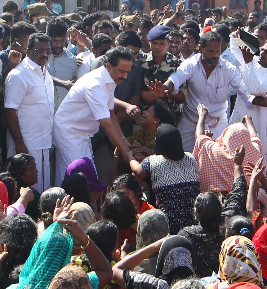 IPSenthil's tweet photo. #மக்கள்தலைவர் போற்றுதலுக்குரிய மாண்புமிகு #நம்_செயல்தலைவர் அவர்கள்,பாதிக்கப்பட்ட மக்களுக்கு மத்தியில் கன்னியாகுமரி மாவட்டத்தில்... https://t.co/aHpSR0OT1f
