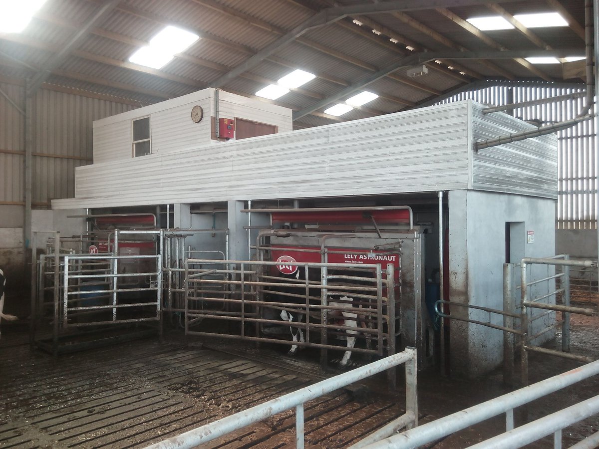 We have many years of experience in installing farm electrical systems - bit.ly/2AQTVRi
#NewDieselGeneratorsForSale #Generatorhireinsouthwales #HimoinsaPowerSolutions